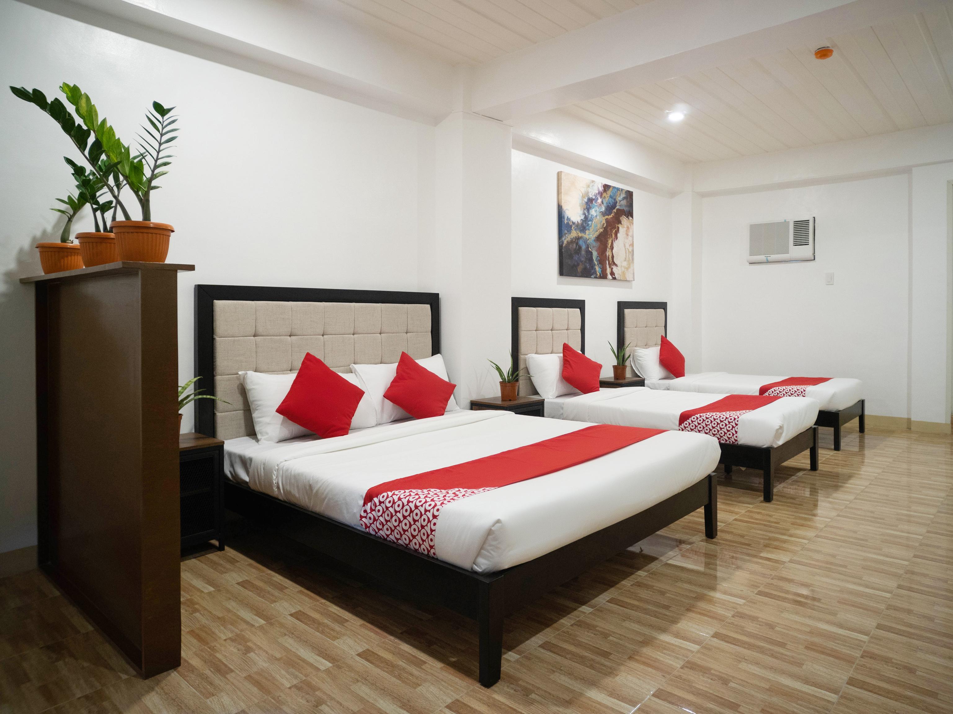 Oyo 150 Davao Airport View Hotel Экстерьер фото