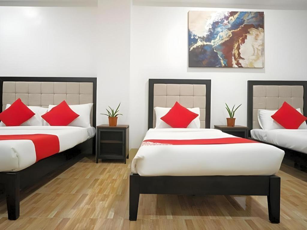 Oyo 150 Davao Airport View Hotel Экстерьер фото