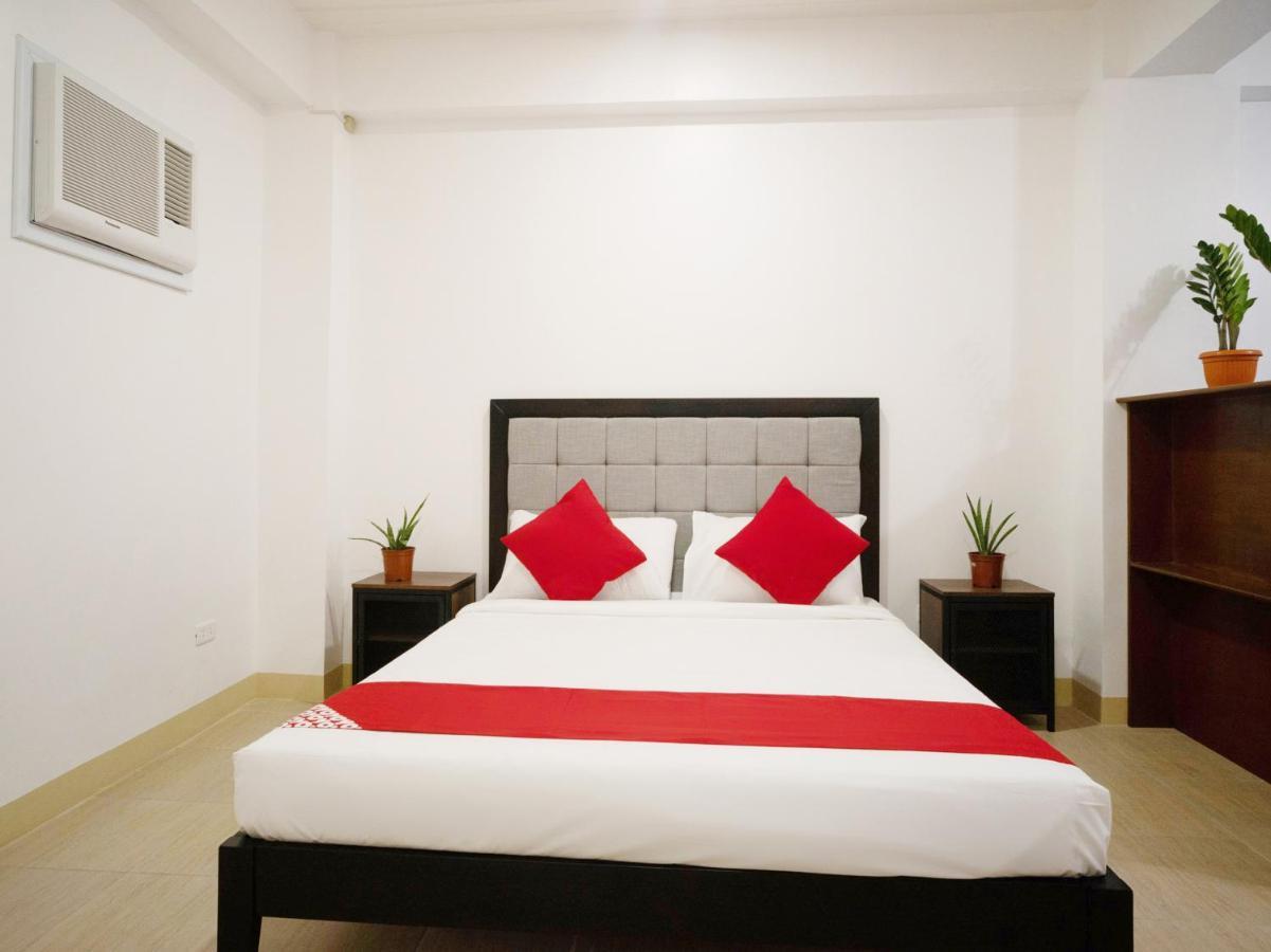 Oyo 150 Davao Airport View Hotel Экстерьер фото