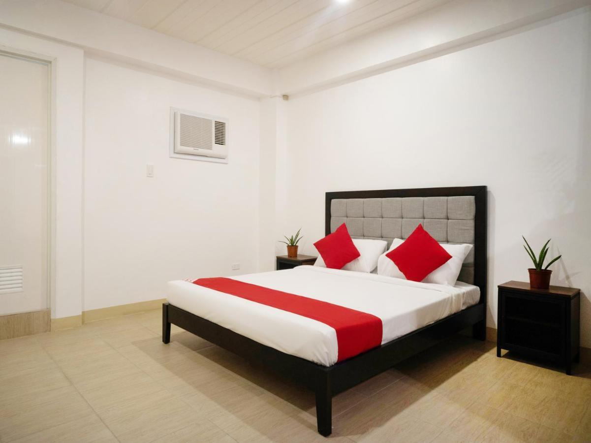 Oyo 150 Davao Airport View Hotel Экстерьер фото